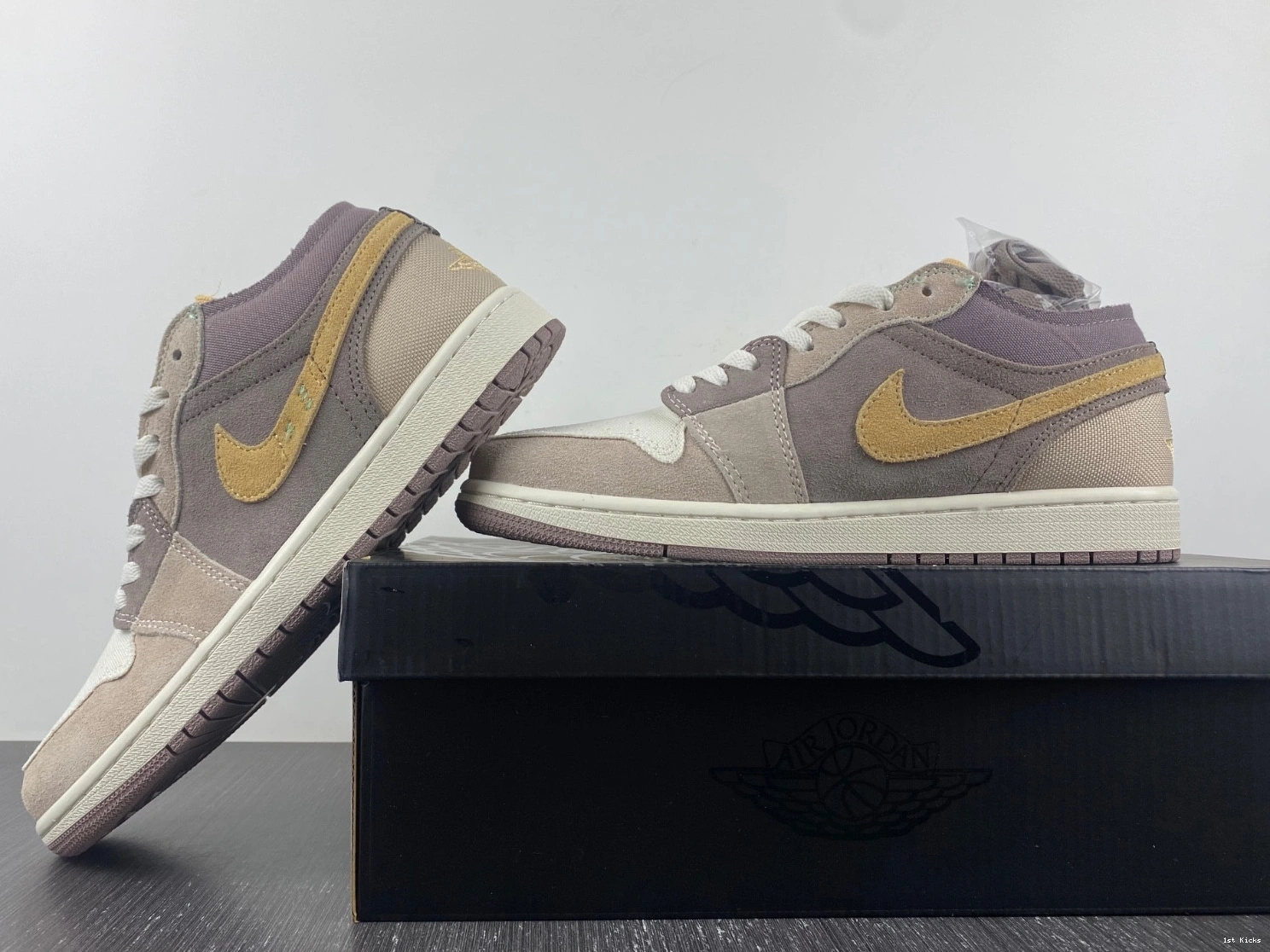 Low SE Craft DN1635-200 Haze Taupe 1 Jordan - 0102